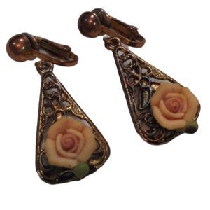Vintage Brass Dangling Earrings With Carved Peach Flowers